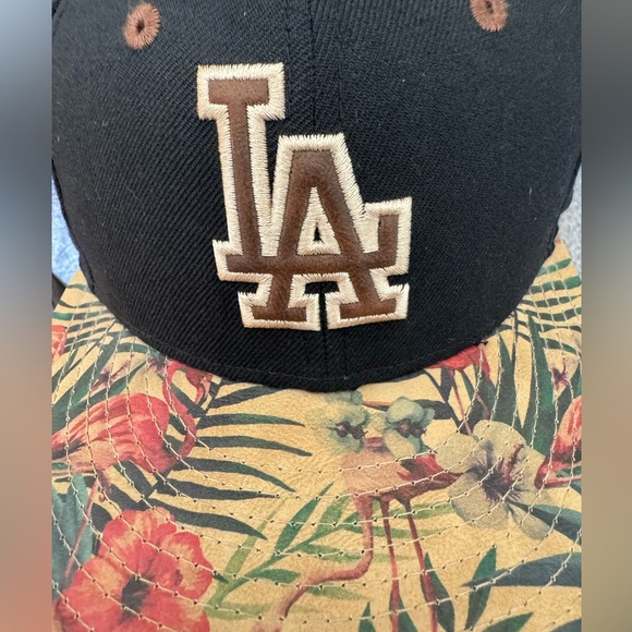Rare LA Dodgers flamingo pattern New Era 59fifty baseball hat size 7 - Picture 2 of 7